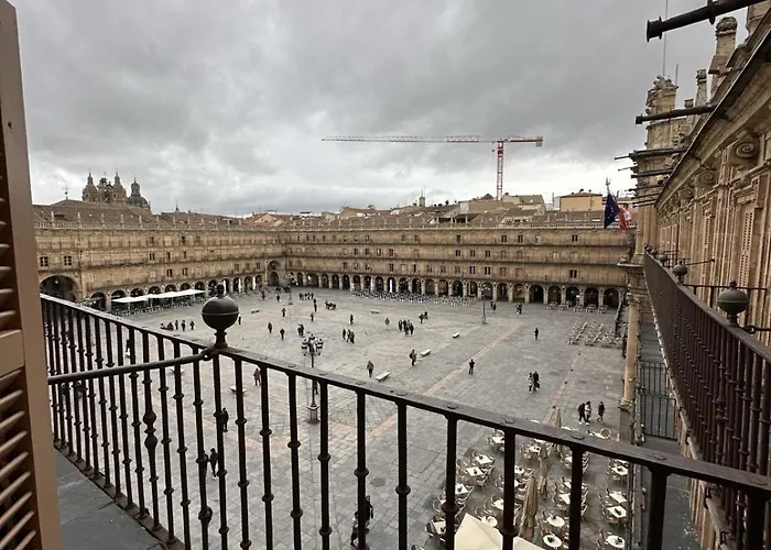 Principal Plaza Appartement *